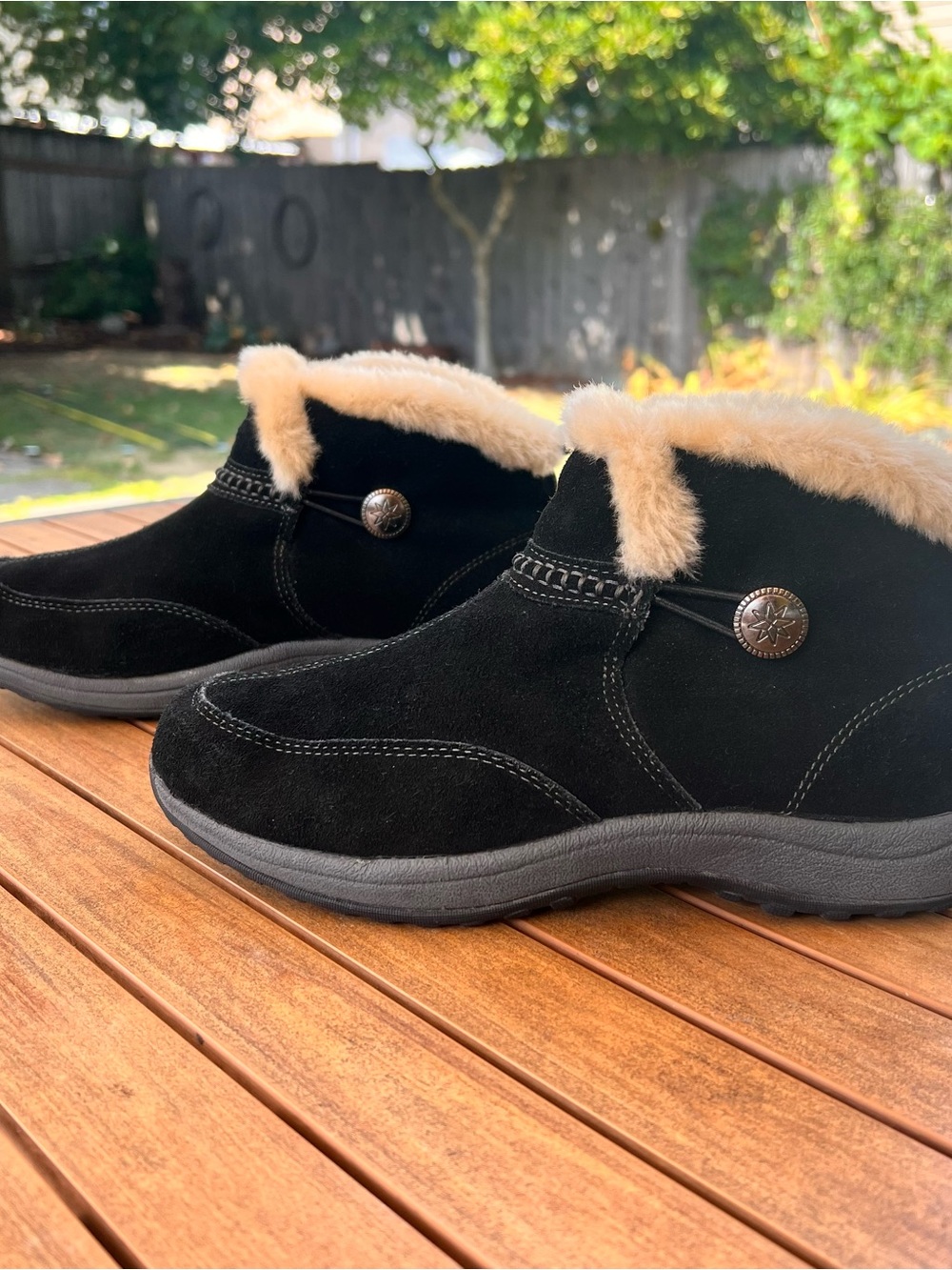 Easy Spirit Serras Black Suede Faux Fur Top Ankle Boots Slippers EUC Wmn’s 7.5